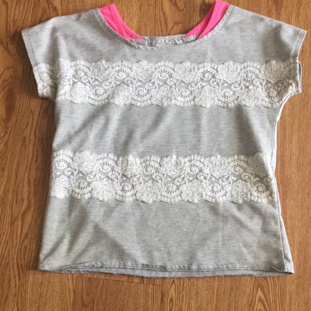 Gray and hot pink lace striped shirt! 💕